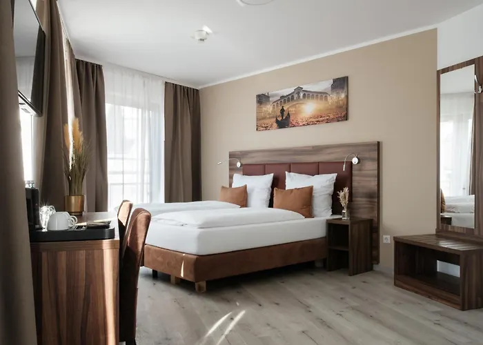 The Square Hotel 4*