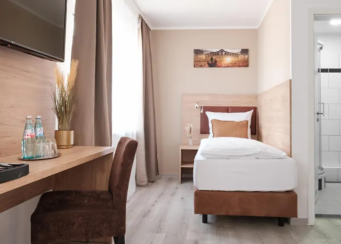 The Square Hotel 4*