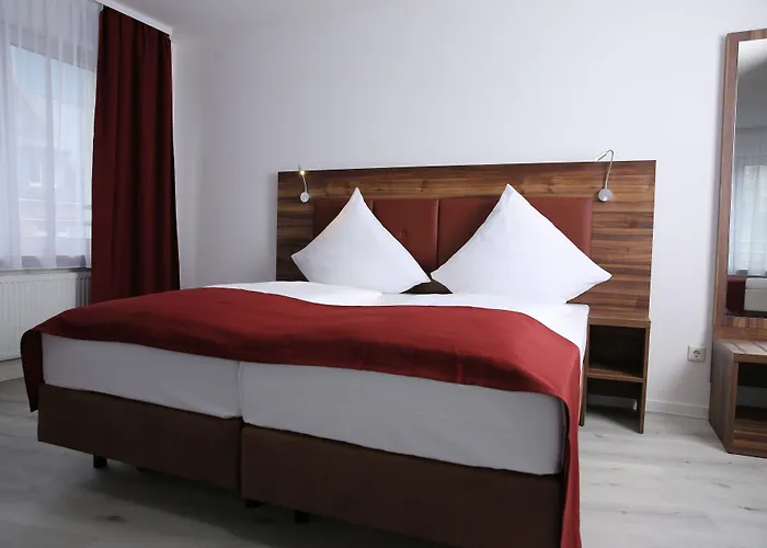 The Square 4*
